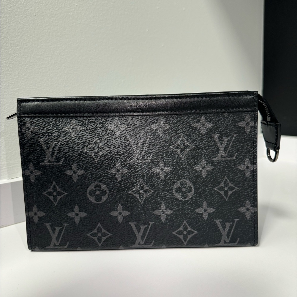 Louis Vuitton crossbody bag - Picture 8 of 10